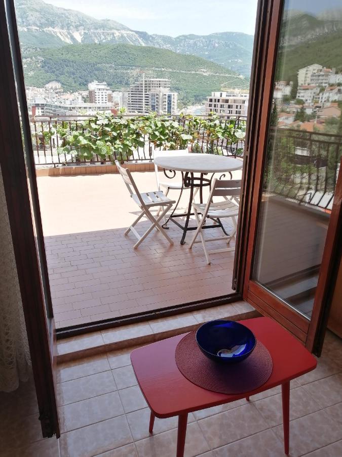 Lovely Apartment With Big Terrace In Budva Eksteriør bilde